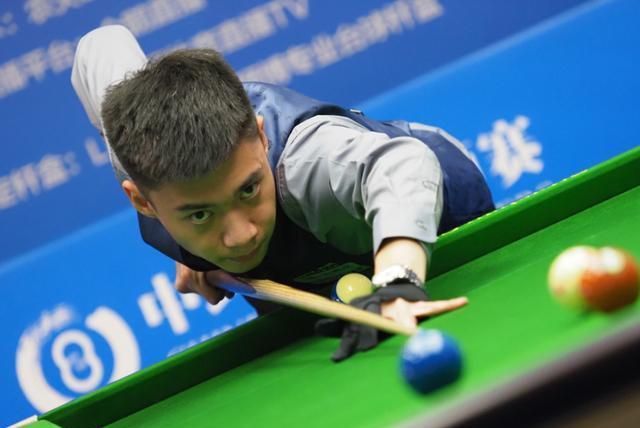 美国资助的 美国资助的