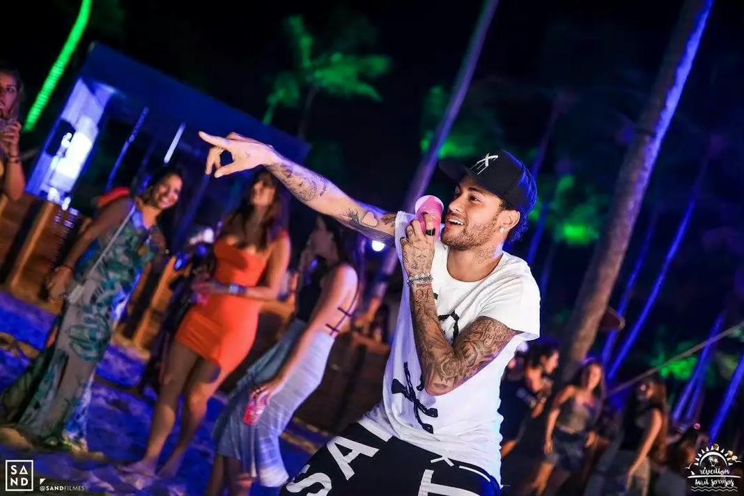 它是球队构 它是球队构