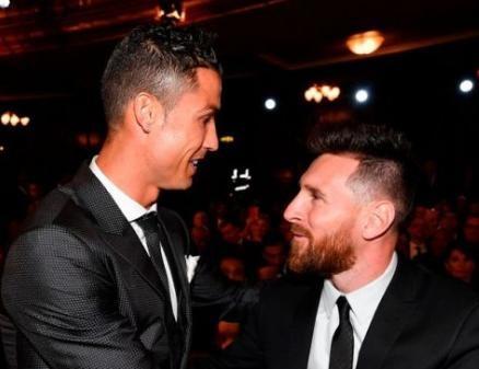 不追求夸张 不追求夸张