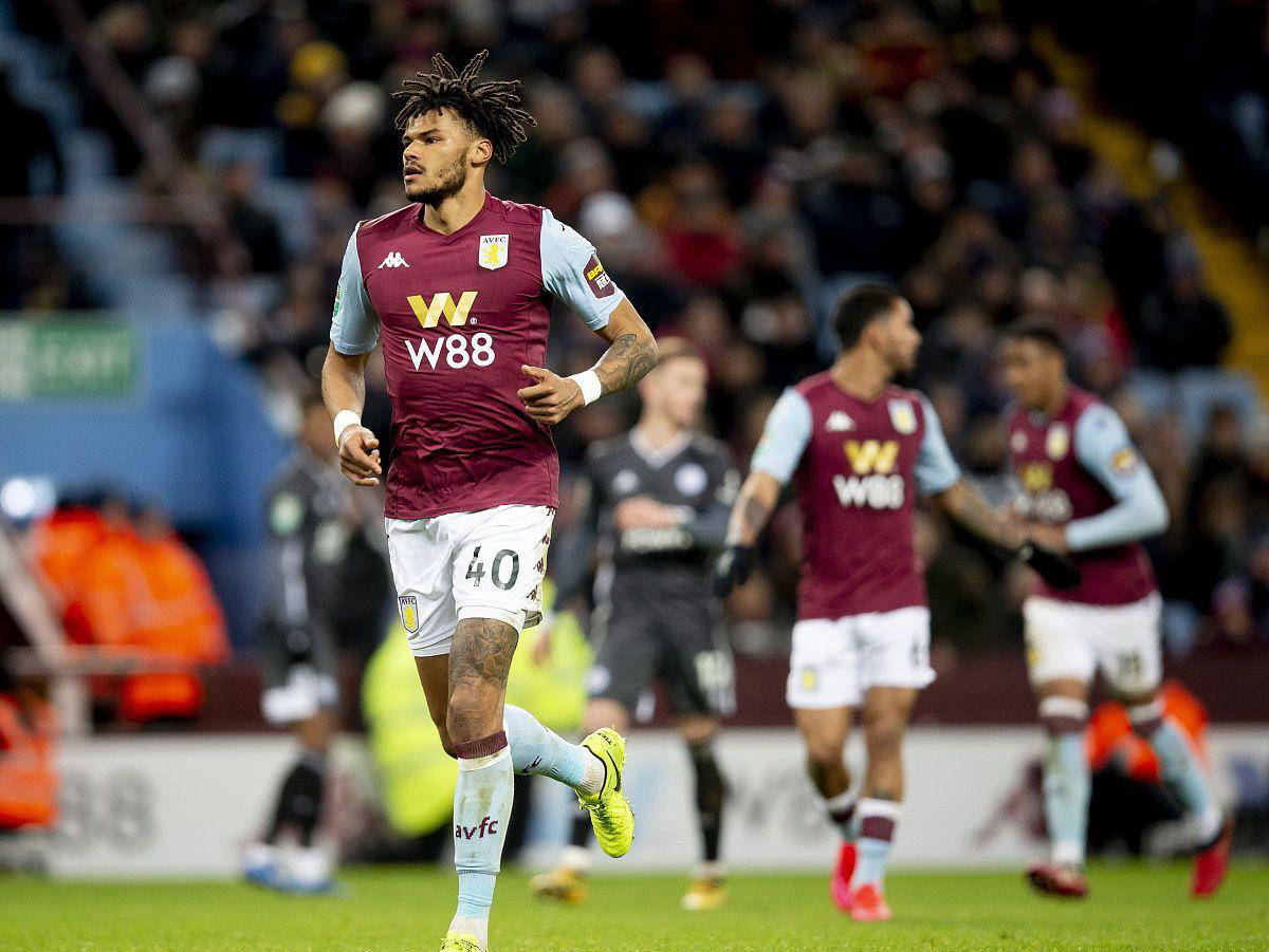 在密集赛程 在密集赛程