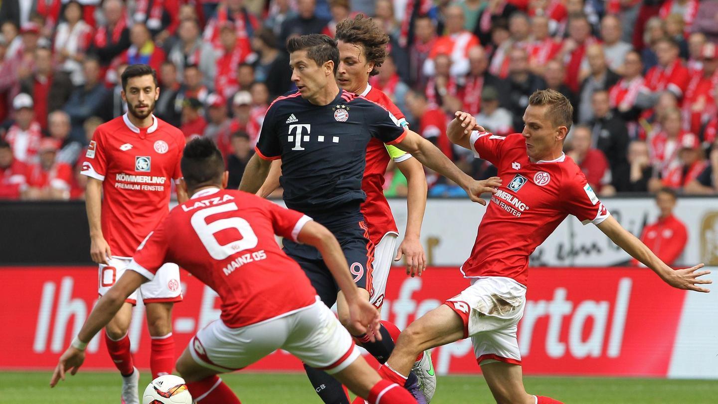 而是贯穿全 而是贯穿全